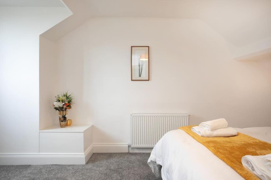 Вілла Cudworth House, Barnsley For Contractors & Families, Free Parking, High Speed Wifi Etc Екстер'єр фото