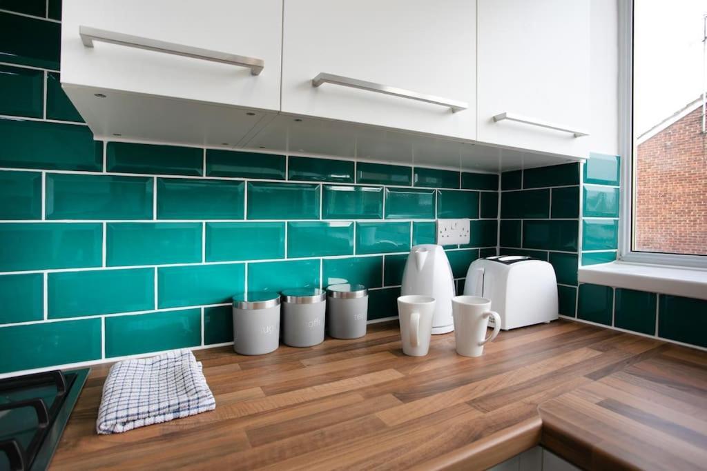 Вілла Cudworth House, Barnsley For Contractors & Families, Free Parking, High Speed Wifi Etc Екстер'єр фото