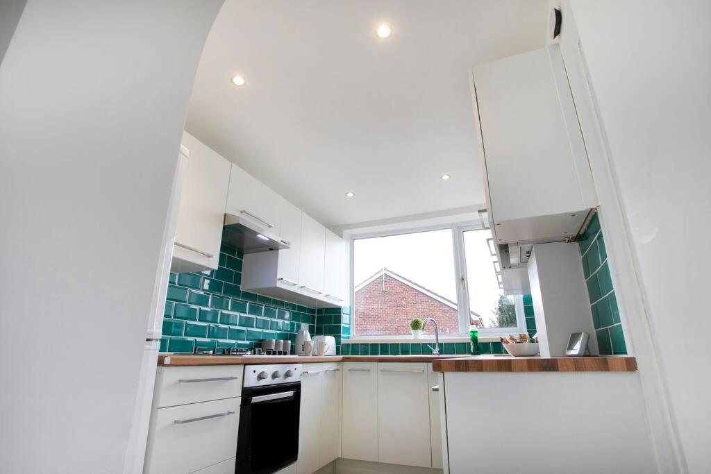 Вілла Cudworth House, Barnsley For Contractors & Families, Free Parking, High Speed Wifi Etc Екстер'єр фото