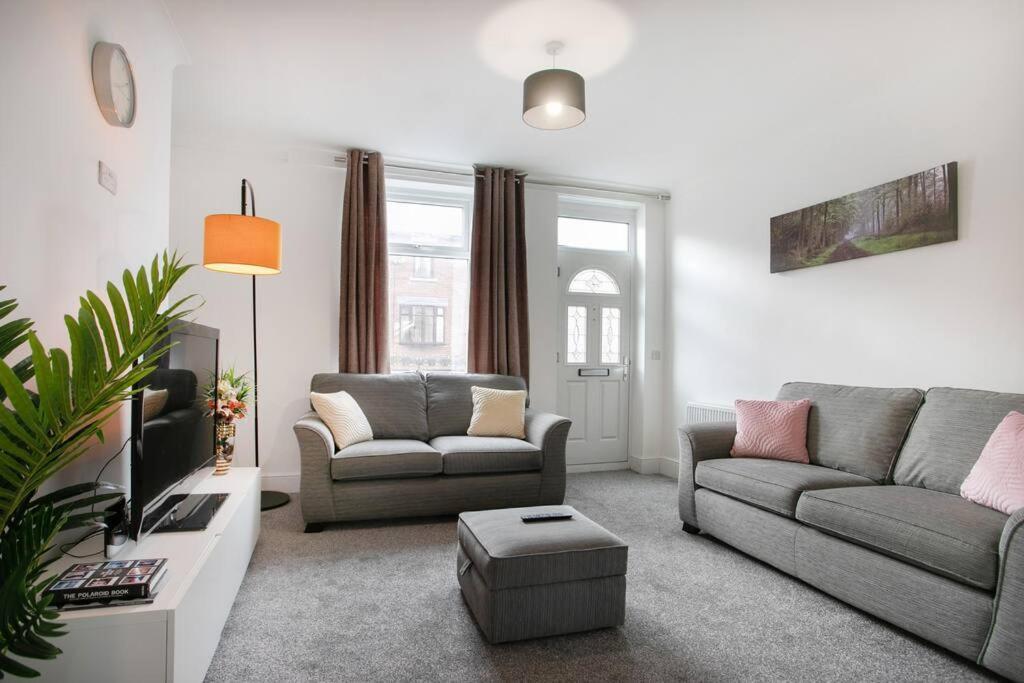 Вілла Cudworth House, Barnsley For Contractors & Families, Free Parking, High Speed Wifi Etc Екстер'єр фото