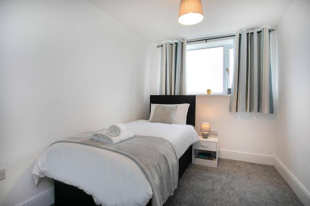 Вілла Cudworth House, Barnsley For Contractors & Families, Free Parking, High Speed Wifi Etc Екстер'єр фото